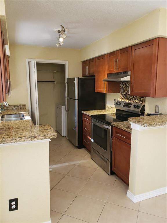 2 bedroom Condominium at 833 Riverside Drive #824, Savannah At Riverside Condo, Coral Springs — photo 5