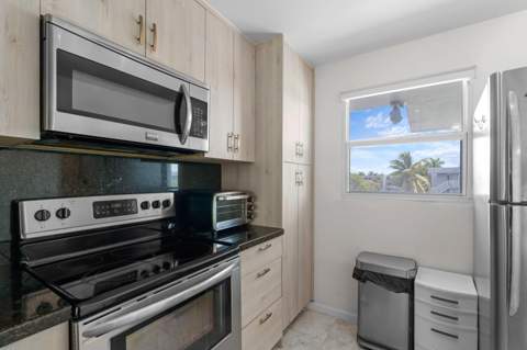 113 Royal Park Drive #4A, Oakland Park FL - photo 8 of 30