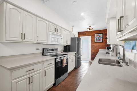 300 S Riverside Drive, Pompano Beach FL - photo 12 of 46