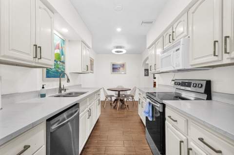 300 S Riverside Drive, Pompano Beach FL - photo 15 of 46