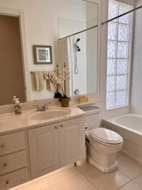 8095 Laborie Lane, Wellington FL - photo 24 of 38