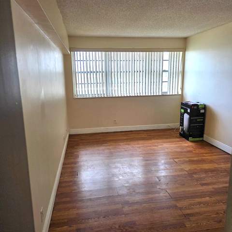505 Spencer Drive #407, West Palm Beach FL - photo 14 of 15