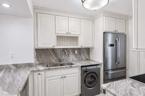 1021 Hillsboro Mile #607, Hillsboro Beach FL - photo 7 of 33