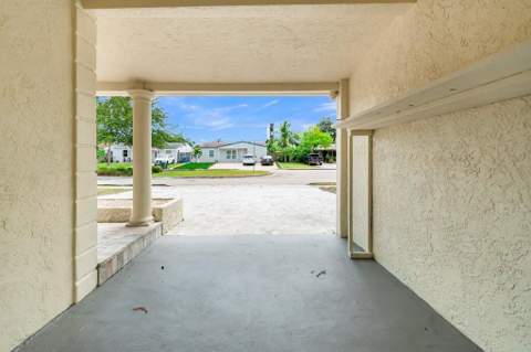 181 NE 51st Street, Oakland Park FL - photo 23 of 24