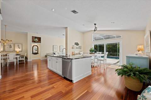 7990 SE Mammoth Drive, Hobe Sound FL - photo 14 of 53