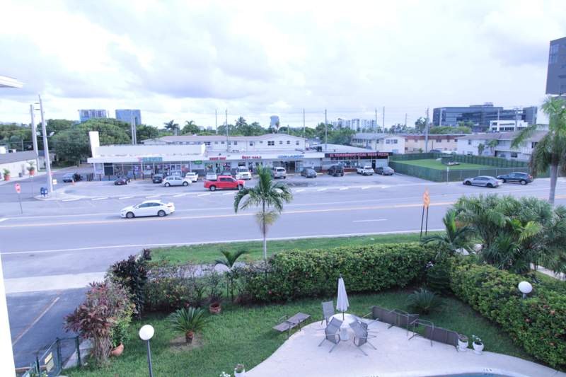 1 bedroom Condominium at 721 Atlantic Shores Boulevard #309, Atlantic Shores Condo, Hallandale Beach — photo 2