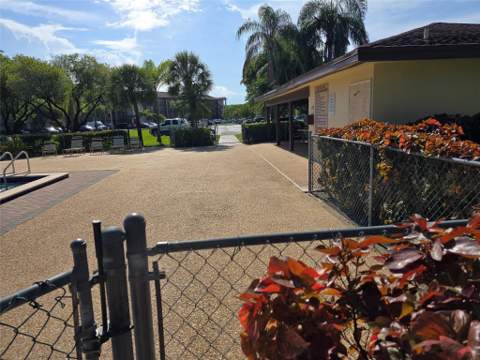1200 SW 137th Avenue #312E, Pembroke Pines FL - photo 24 of 40