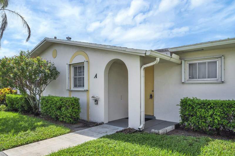 1 bedroom Condominium at 2680 Emory Drive #A, Cresthaven Villas 30 Condo, West Palm Beach — photo 2