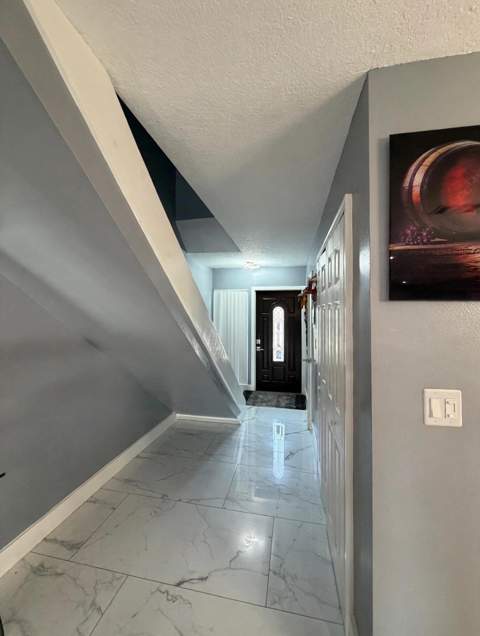 9054 NW 35th Place, Sunrise FL - photo 11 of 35