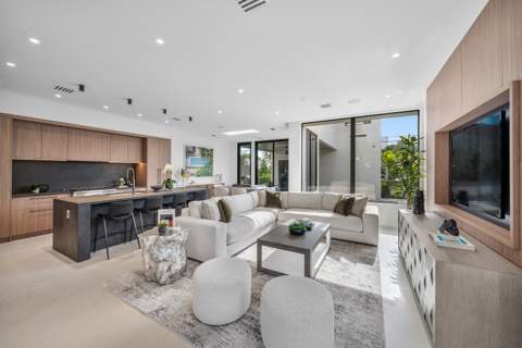 521 SE 4th Avenue, Delray Beach FL - photo 7 of 74