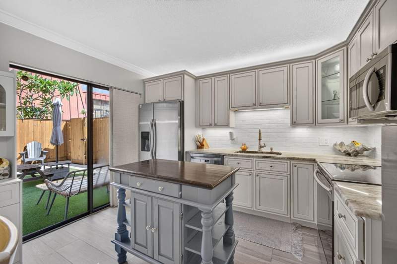 2 bedroom Townhouse at 3202 Meridian Way #A, Meridian Park, Palm Beach Gardens — photo 4