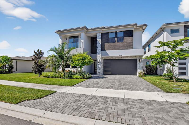 5 bedroom Single Family Residence at 8215 Crystal Downs Avenue, Lotus Palm, Boca Raton — photo 3