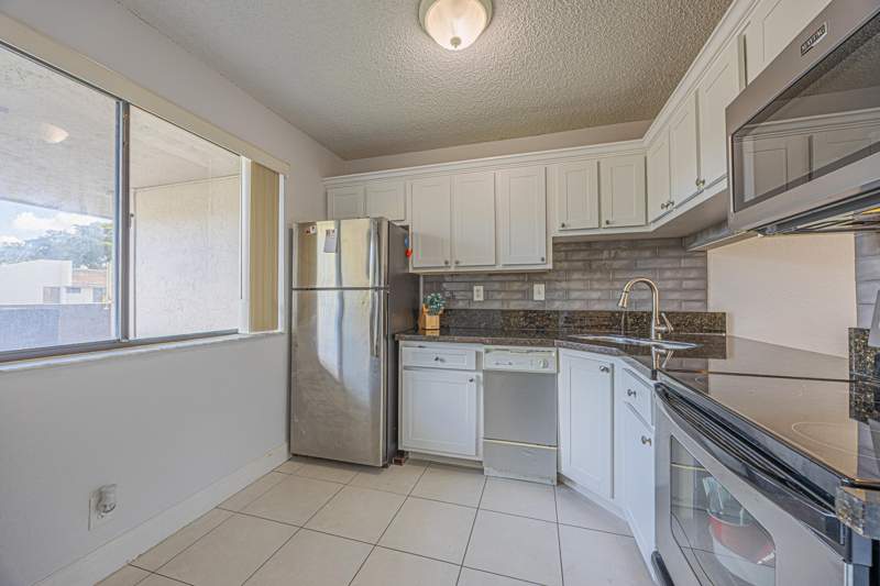 2 bedroom Condominium at 9541 SW 1st Court #9541, Rivers Edge At Oakwood, Coral Springs — photo 4