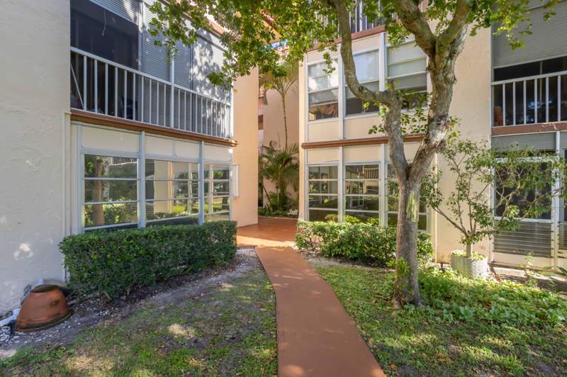 1 bedroom Condominium at 700 SE 6th Avenue #107, North Garden Condo Of Deerfield, Deerfield Beach — photo 4
