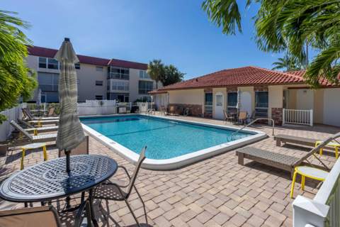 700 SE 6th Avenue #107, Deerfield Beach FL - photo 7 of 23