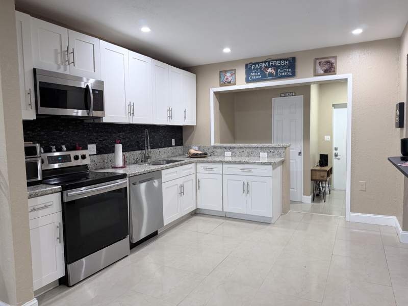 3 bedroom Single Family Residence at 2000 SW 95th Terrace, Everglades Sugar & Land Co, Miramar — photo 2