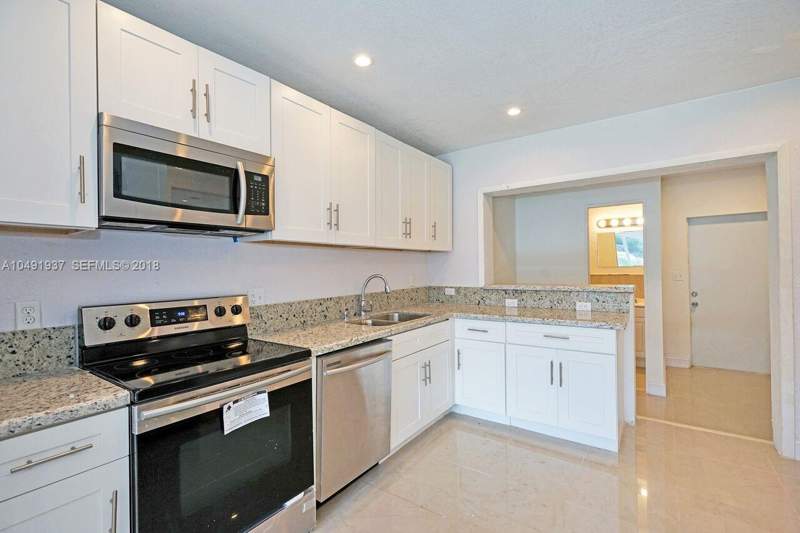 3 bedroom Single Family Residence at 2000 SW 95th Terrace, Everglades Sugar & Land Co, Miramar — photo 3