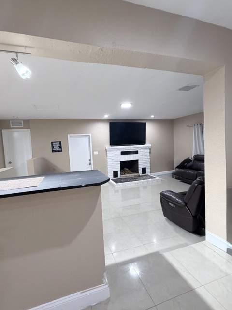 2000 SW 95th Terrace, Miramar FL - photo 6 of 30