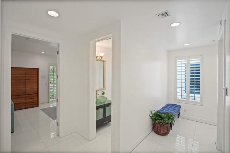 5 bedroom Townhouse at 347 Oak Street #B1, White Sands Beach Homes Condo, Hollywood — photo 5
