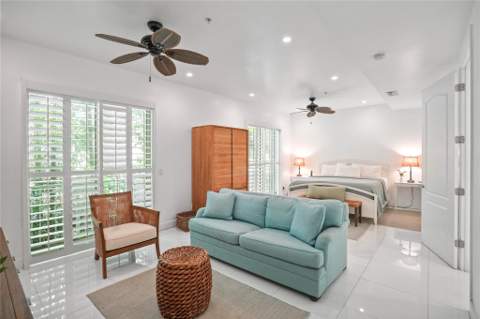 347 Oak Street #B1, Hollywood FL - photo 6 of 34