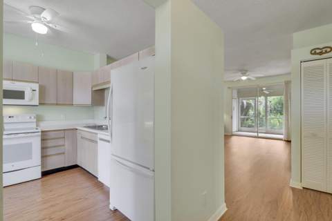 18081 SE Country Club Drive #37-361, Tequesta FL - photo 11 of 46