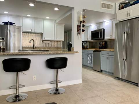 1901 N Andrews Avenue #111, Wilton Manors FL - photo 8 of 33