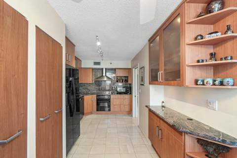 7202 Promenade Drive #401, Boca Raton FL - photo 9 of 28