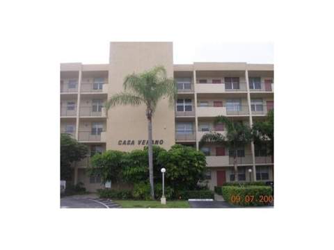 2400 NE 10th Street #305, Pompano Beach FL - photo 8 of 16