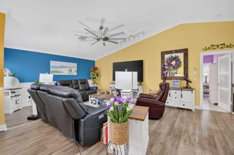 2505 NW 13th Court, Delray Beach FL - photo 13 of 74