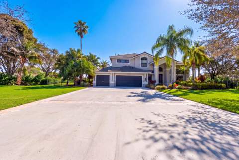 3541 Carlton Lane, Davie FL - photo 13 of 65