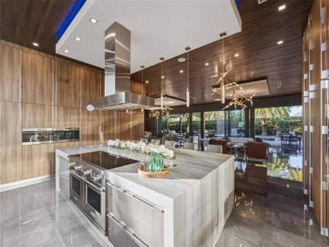 2213 NE 37th Drive, Fort Lauderdale FL - photo 20 of 62