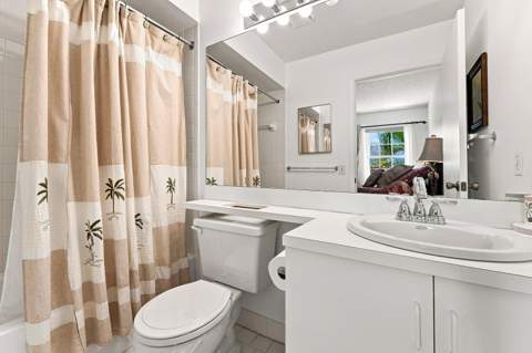 211 Waterside Drive, Hypoluxo FL - photo 18 of 33