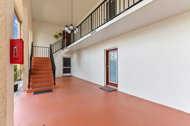 1 bedroom Condominium at 368 Lake Frances Drive #368, Golden Lakes Village, West Palm Beach — photo 3