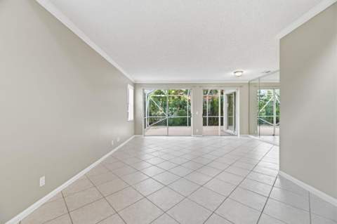4745 NW 114th Drive, Coral Springs FL - photo 9 of 33