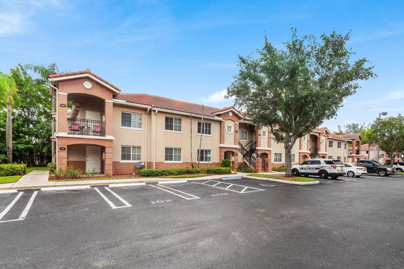 3 bedroom Condominium at 3504 Briar Bay Boulevard #206, Cove At Briar Bay Condo, West Palm Beach — photo 3