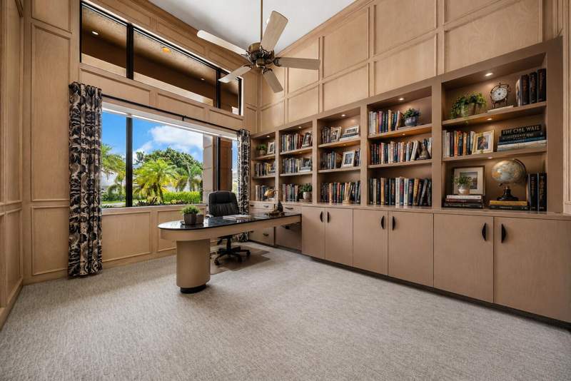 5 bedroom Single Family Residence at 17595 Bocaire Place, Bocaire Country Club, Boca Raton — photo 5