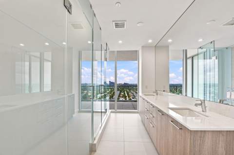 153 N Seabreeze Boulevard #2404, Fort Lauderdale FL - photo 18 of 92