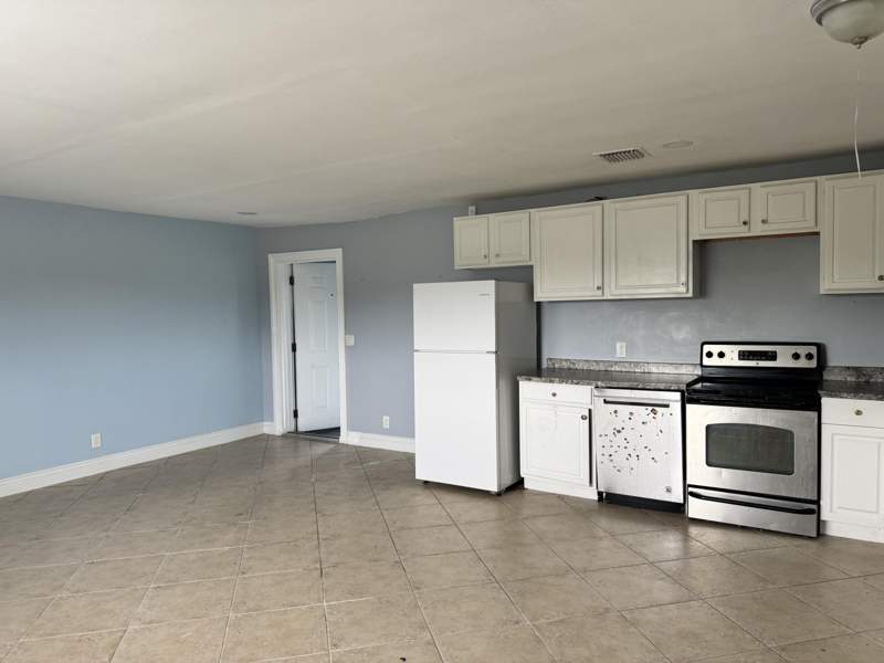 1 bedroom Condominium at 1829 N A Street #14, Enclave At Crown Park Condo, Lake Worth Beach — photo 2