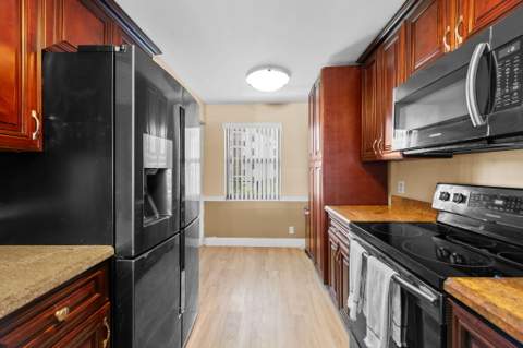 2029 N Ocean Boulevard #403, Fort Lauderdale FL - photo 6 of 38