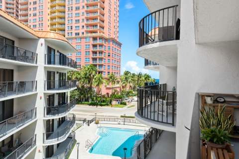 2029 N Ocean Boulevard #403, Fort Lauderdale FL - photo 19 of 38