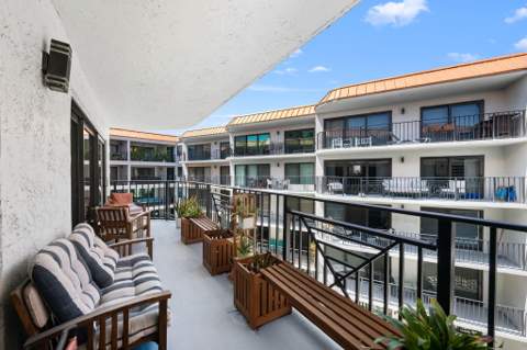 2029 N Ocean Boulevard #403, Fort Lauderdale FL - photo 17 of 38