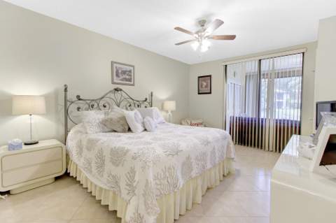 4480 Carambola Circle, Coconut Creek FL - photo 17 of 24
