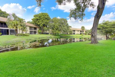 4480 Carambola Circle, Coconut Creek FL - photo 15 of 24