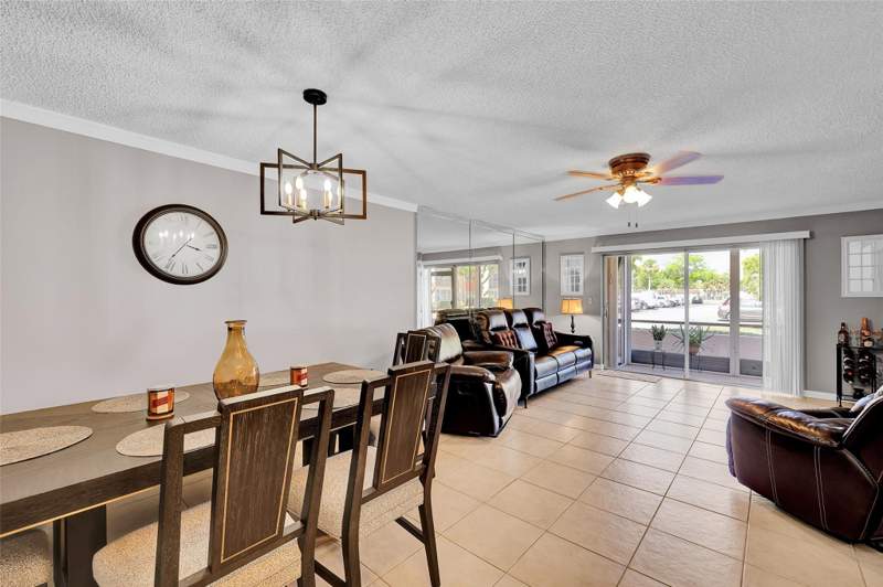 2 bedroom Condominium at 8260 SW 24th Street #6112, Oakbrook Village, North Lauderdale — photo 3
