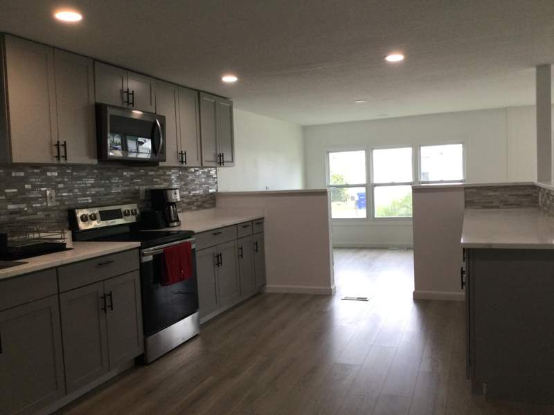 2 bedroom Mobile Home at 5000 SE Federal Highway #802, Sunshine Manor Mobil Home Park, Stuart — photo 3