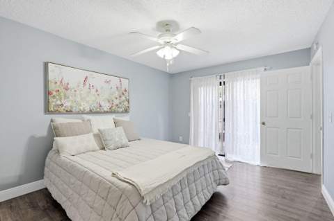 2985 Genoa Place #2985, West Palm Beach FL - photo 19 of 42