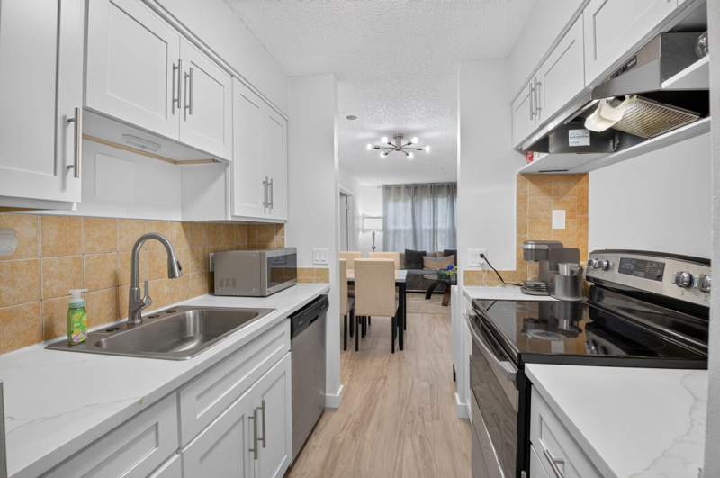 3 bedroom Condominium at 2305 N Congress Avenue #21, Boynton Landings Condo, Boynton Beach — photo 3