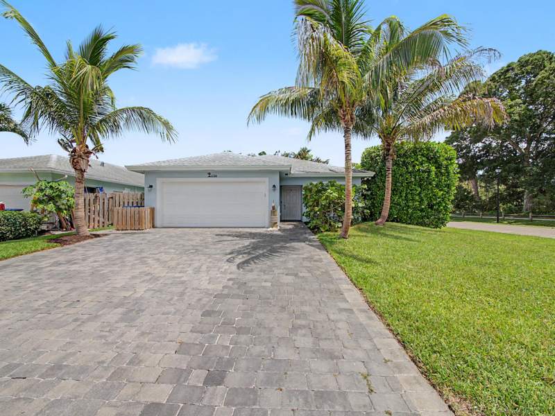 3 bedroom Single Family Residence at 17700 Cornelia Avenue, Cinquez Park, Jupiter — photo 2