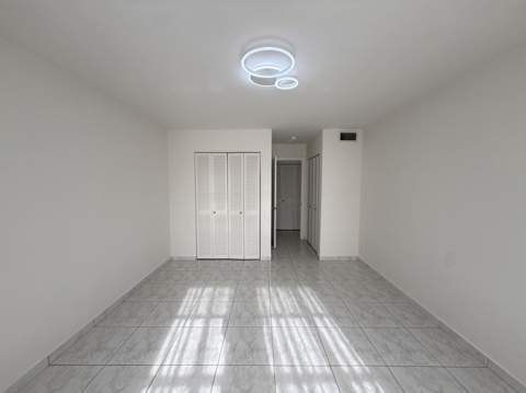200 Diplomat Parkway #520, Hallandale Beach FL - photo 12 of 17