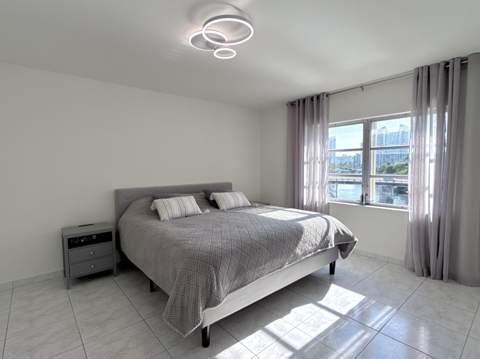 200 Diplomat Parkway #520, Hallandale Beach FL - photo 6 of 17